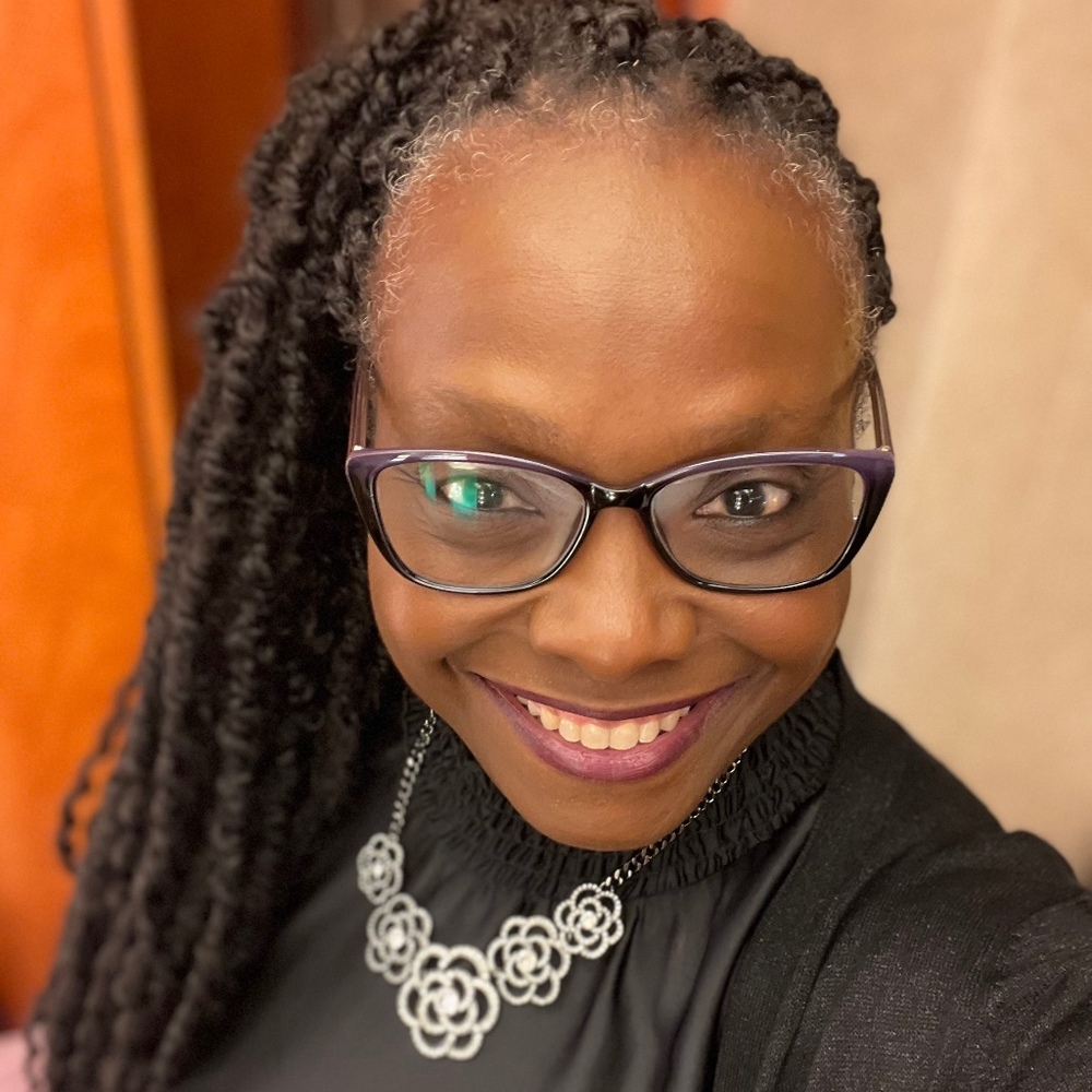 Meet your Posher, Tonya